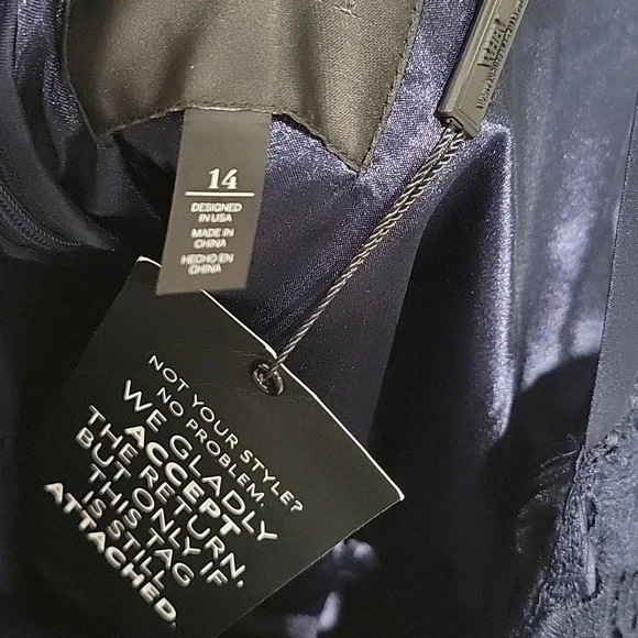 WHBM Lace Midi |Officer Blue (Navy) | Size 14 👗 - Picture 15 of 16